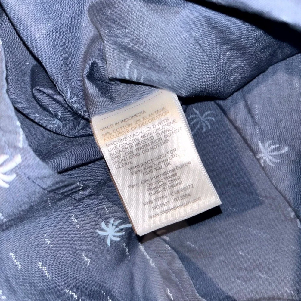 Lot of 2 Penguin Munsingwear Shirt Mens L Navy Blue Stars & Palm Print Button Up - Picture 12 of 15